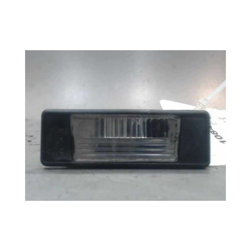 ECLAIREUR PLAQUE DE POLICE GAUCHE NISSAN QASHQAI