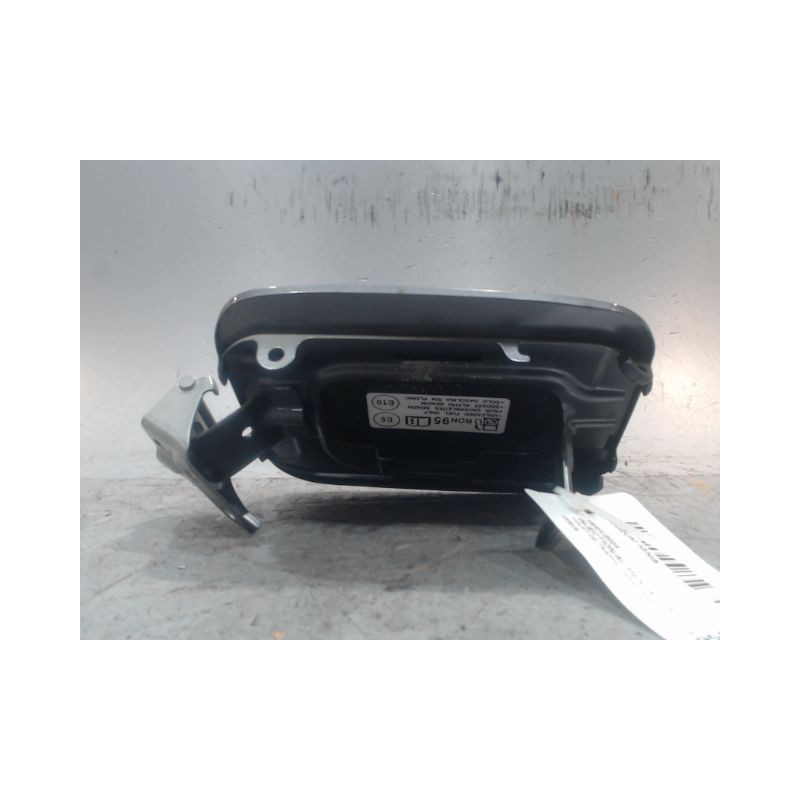 VOLET DE TRAPPE CARBURANT SUZUKI IGNIS