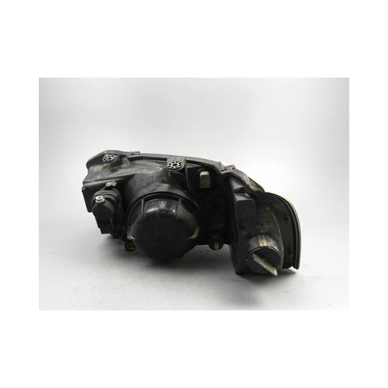 PHARE DROIT LAND ROVER FREELANDER 2001-2002