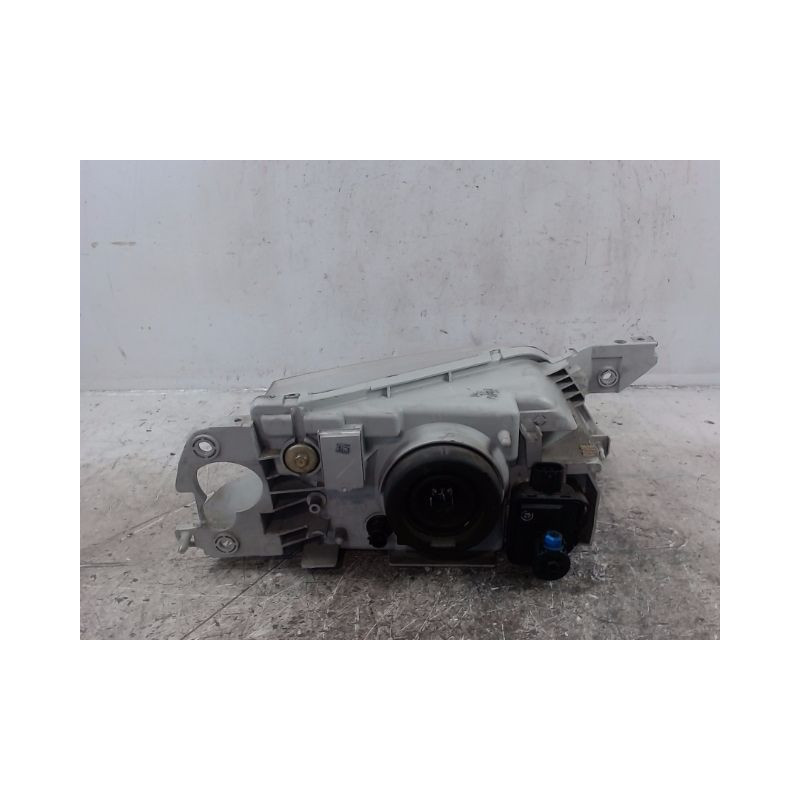 PHARE GAUCHE MAZDA PREMACY