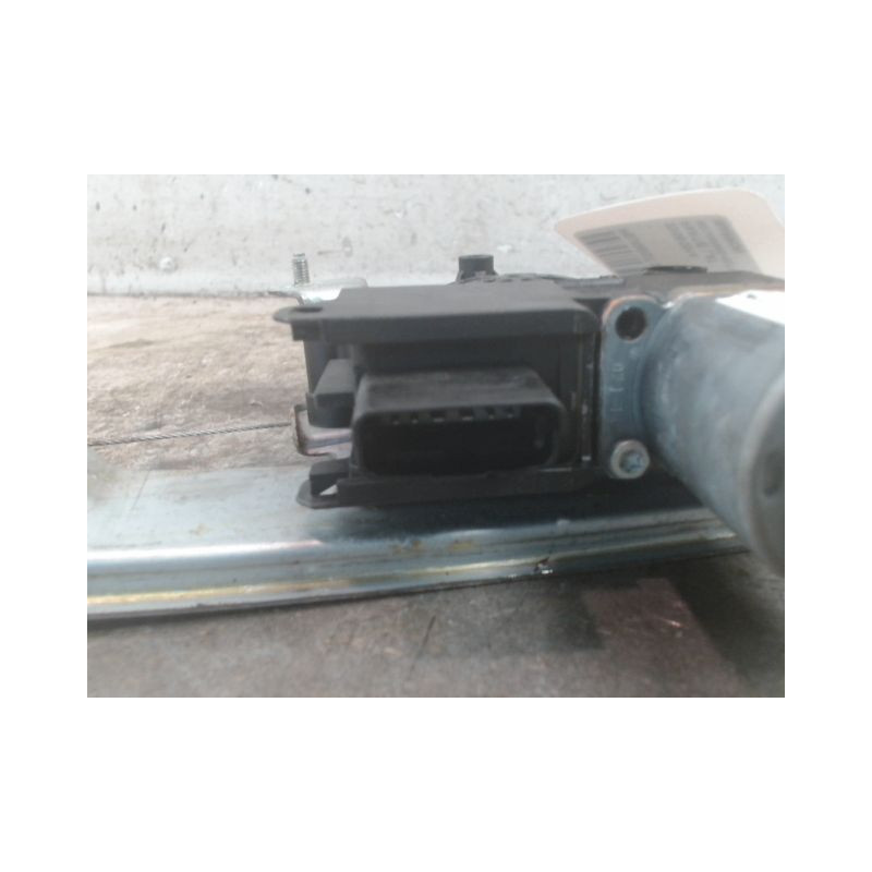 MECANISME+MOTEUR LEVE-GLACE AVANT DROIT PEUGEOT 2008
