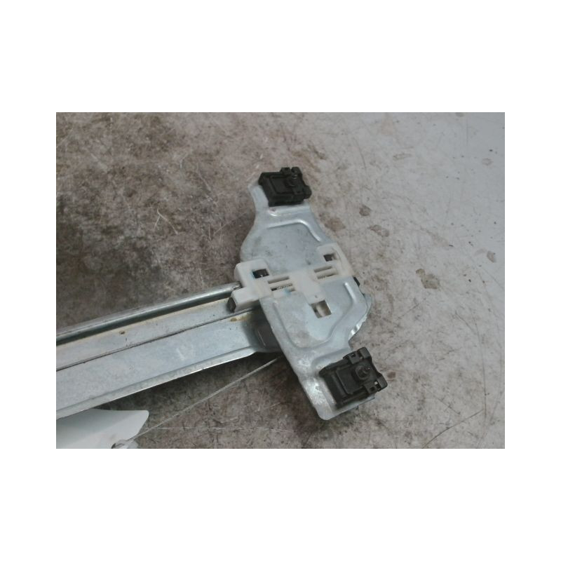 MECANISME+MOTEUR LEVE-GLACE AVANT DROIT PEUGEOT 2008
