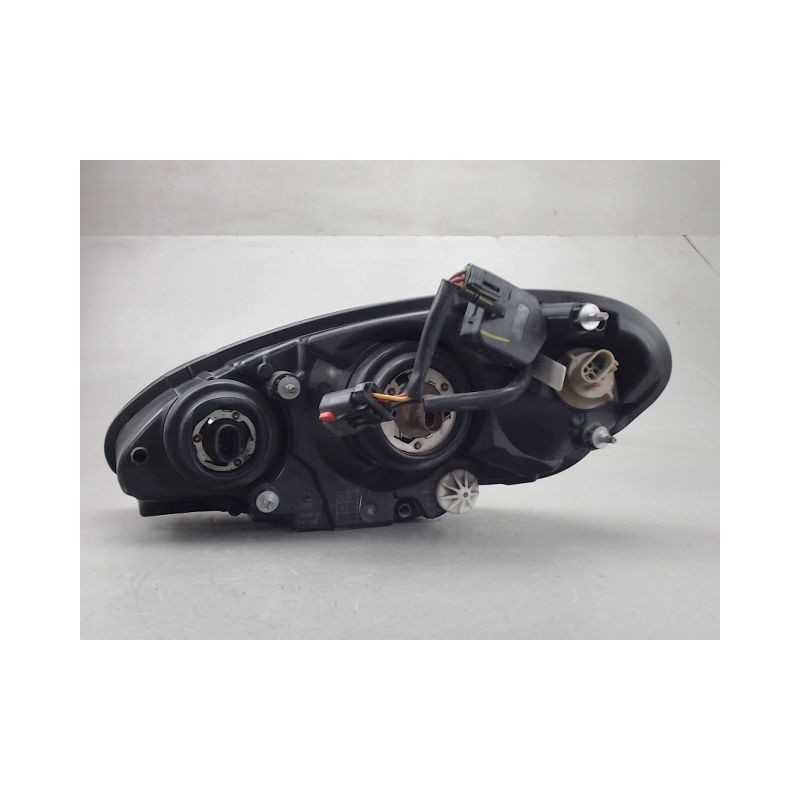 PHARE DROIT CHRYSLER PTCRUISER