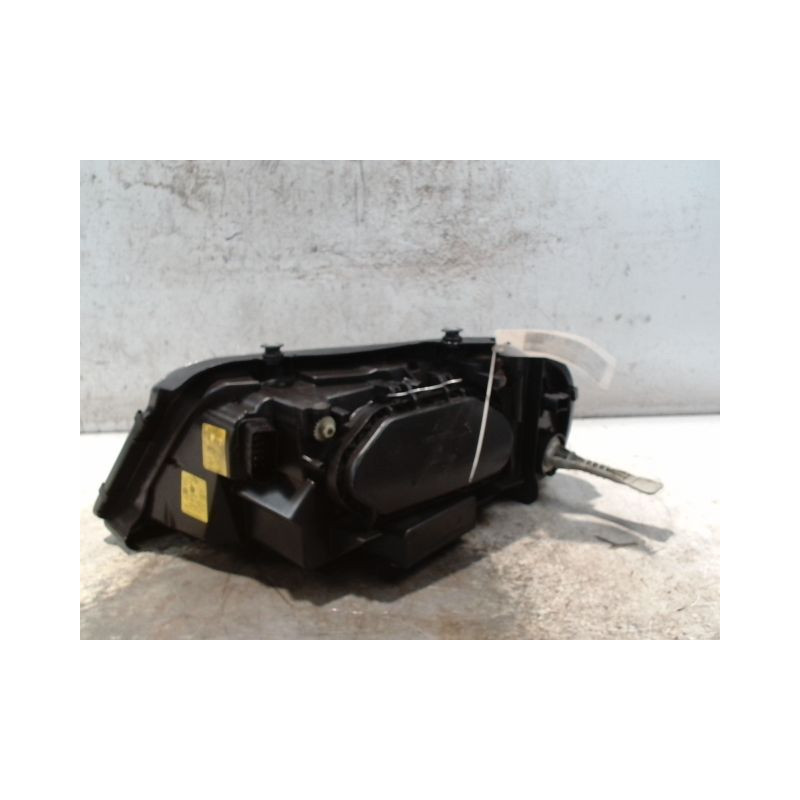 PHARE DROIT VOLKSWAGEN SHARAN 2004-
