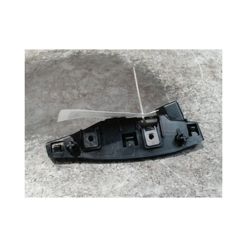 SUPPORT PARE-CHOC AVG CITROEN DS4