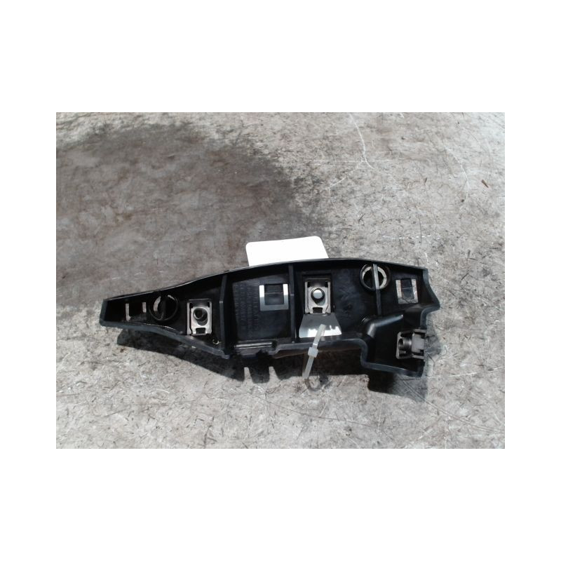 SUPPORT PARE-CHOC AVG CITROEN DS4