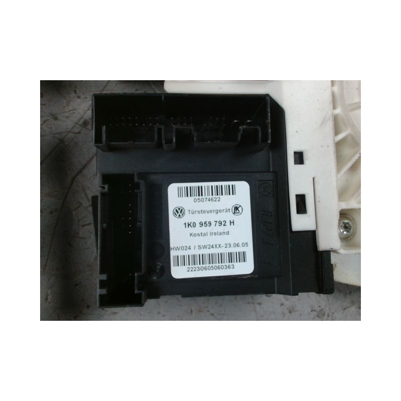MECANISME+MOTEUR LEVE-GLACE AVANT DROIT VOLKSWAGEN PASSAT BREAK 00-05