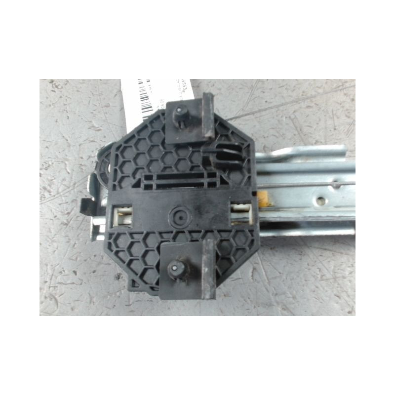 MECANISME+MOTEUR LEVE-GLACE AVANT DROIT DACIA LOGAN -08