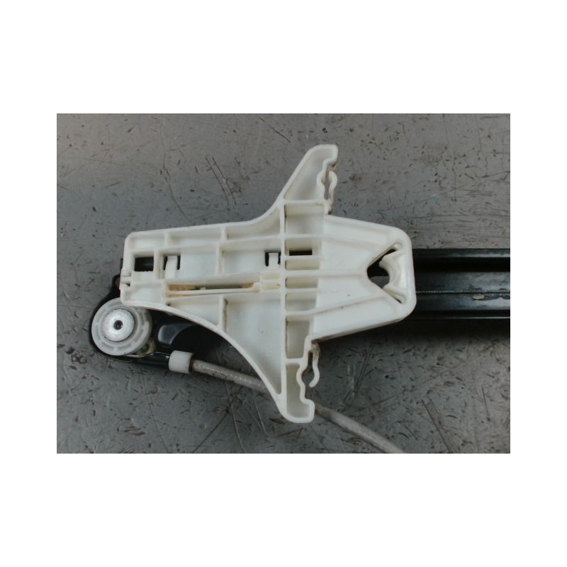 MECANISME+MOTEUR LEVE-GLACE ARRIERE DROIT VOLKSWAGEN POLO 2009-