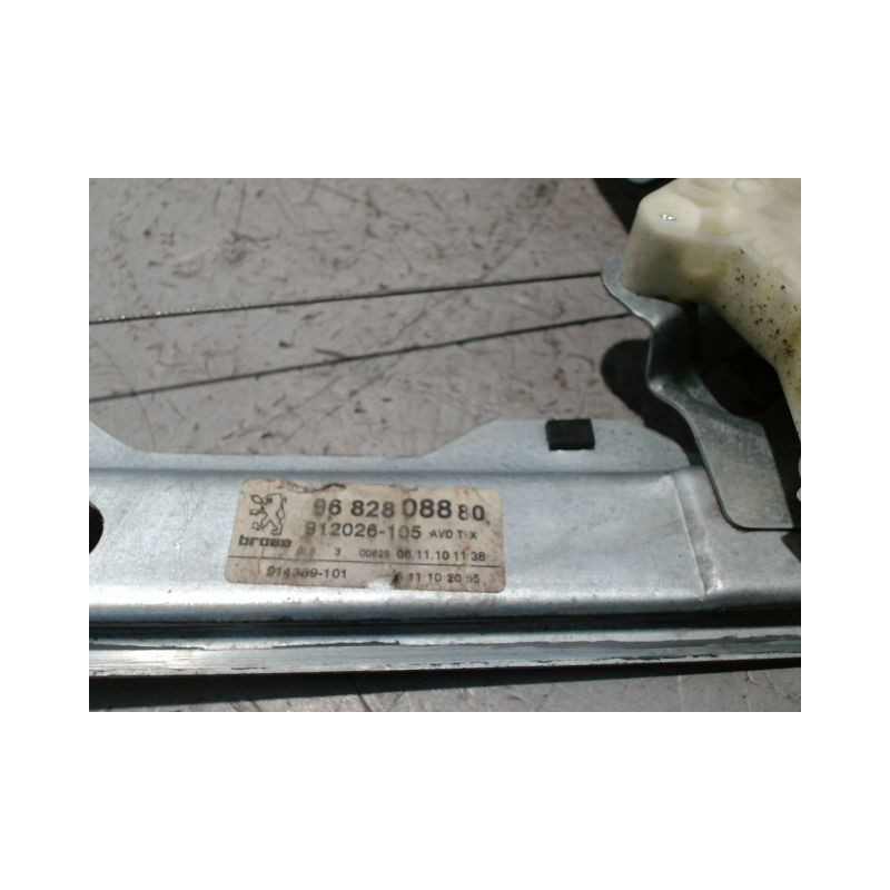 MECANISME+MOTEUR LEVE-GLACE AVANT DROIT PEUGEOT 3008 2009-