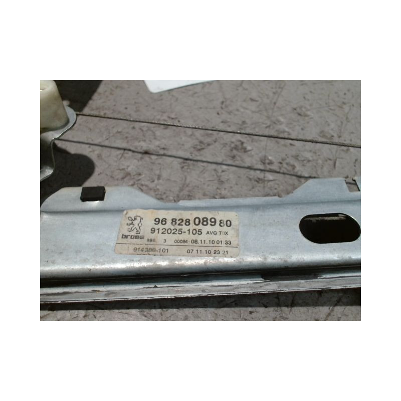 MECANISME+MOTEUR LEVE-GLACE AVANT GAUCHE PEUGEOT 3008 2009-