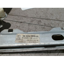 MECANISME+MOTEUR LEVE-GLACE AVANT GAUCHE PEUGEOT 3008 2009-