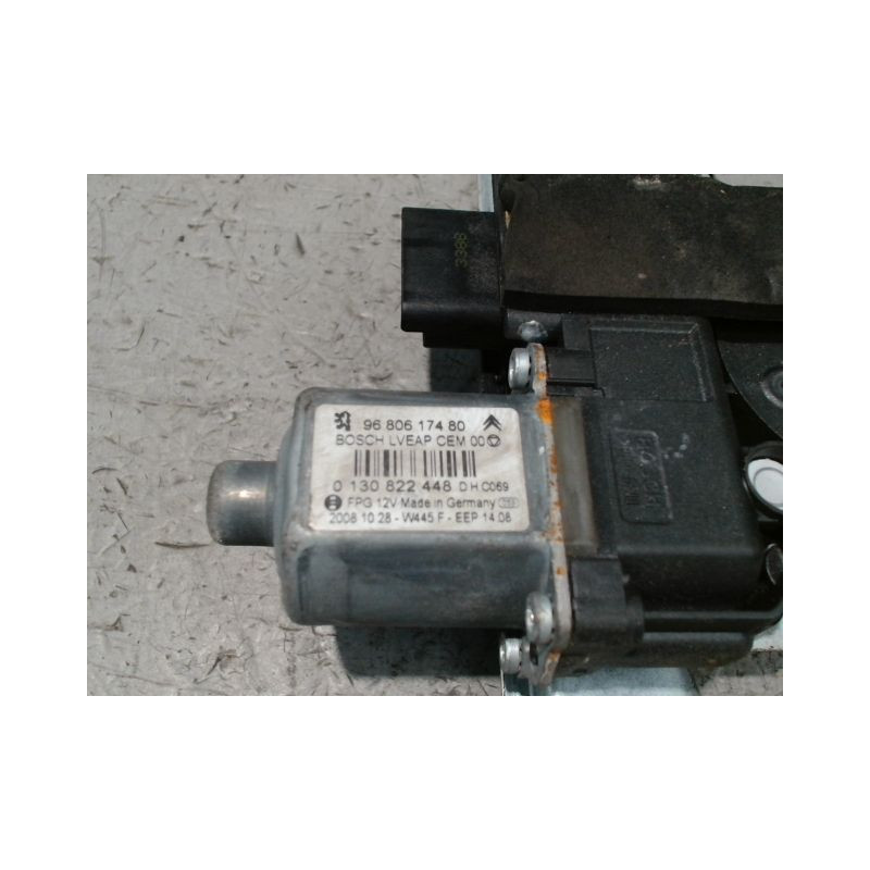 MECANISME+MOTEUR LEVE-GLACE ARRIERE DROIT PEUGEOT 308 SW 2008-
