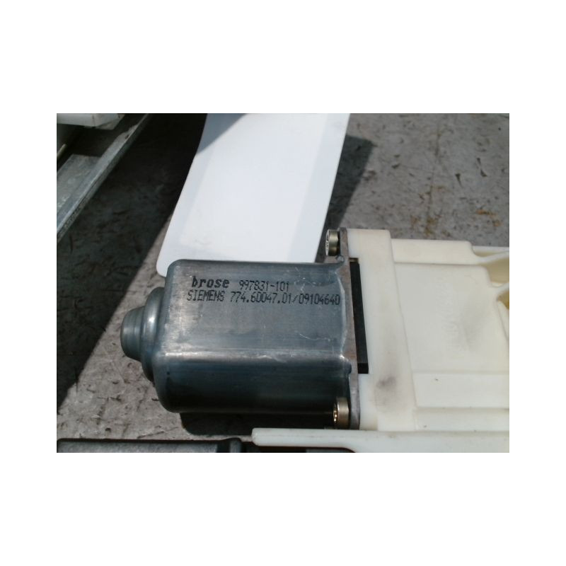 MECANISME+MOTEUR LEVE-GLACE AVANT DROIT CITROEN C4 2008-