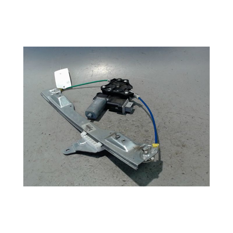 MECANISME LEVE-GLACE AVANT GAUCHE OPEL CORSA 2010-