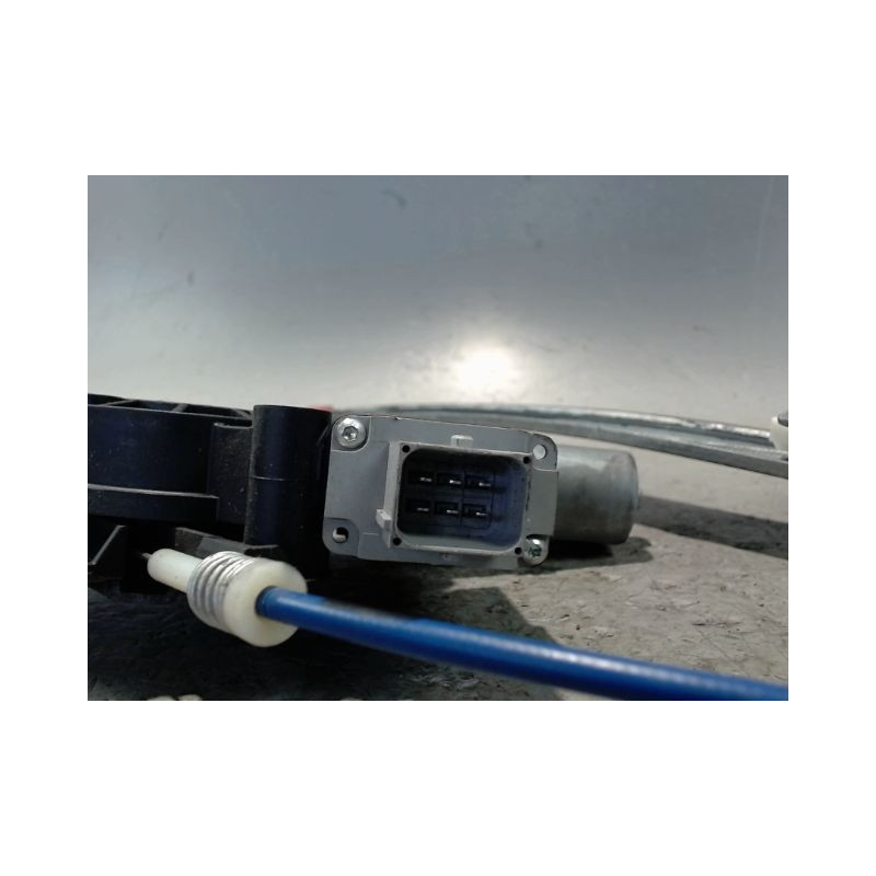 MECANISME LEVE-GLACE AVANT GAUCHE OPEL CORSA 2010-