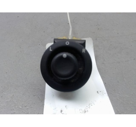COMMANDE RETROVISSEUR EXT ELECTRIQUE