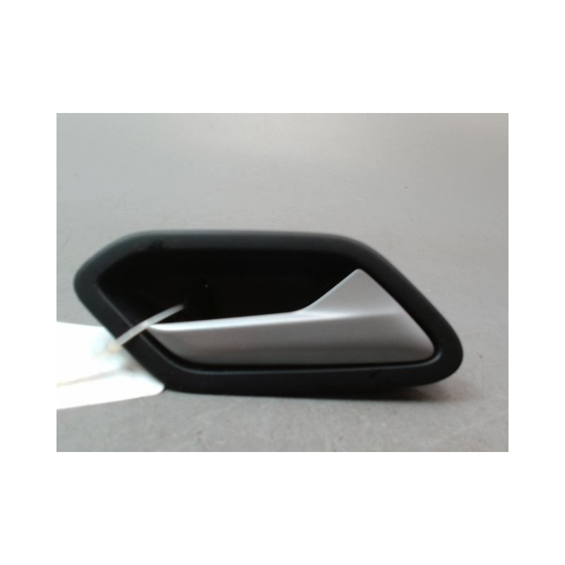 POIGNEE INTERIEURE PORTE ARRIERE DROIT DACIA SANDERO 2008-