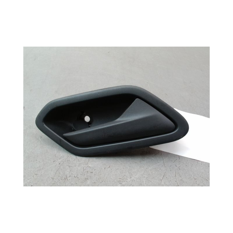 POIGNEE INTERIEURE PORTE ARRIERE DROIT DACIA SANDERO 2008-