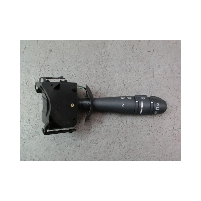 COMMANDE ESSUIE GLACE RENAULT TWINGO II Phase 1 2007-2011