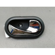 POIGNEE INTERIEURE PORTE AVANT DROIT DACIA DUSTER BREAK Phase 2 2013-...