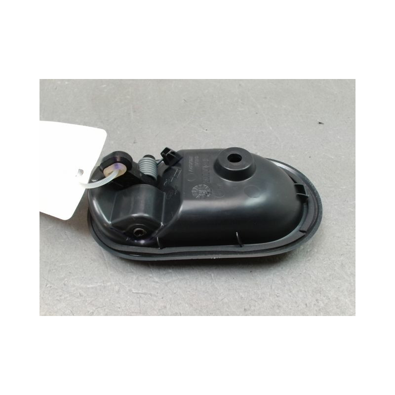 POIGNEE INTERIEURE PORTE AVANT DROIT DACIA DUSTER BREAK Phase 2 2013-...