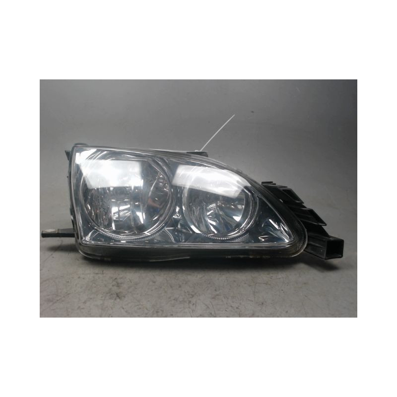 PHARE DROIT TOYOTA AVENSIS