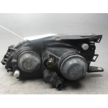 PHARE DROIT TOYOTA AVENSIS