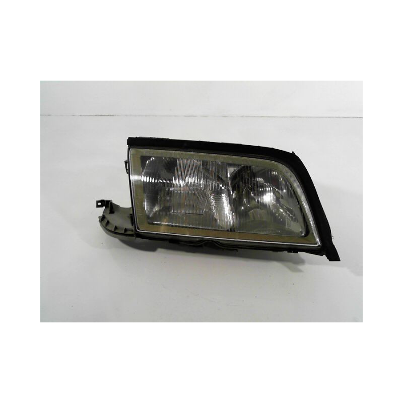 PHARE DROIT MERCEDES C180