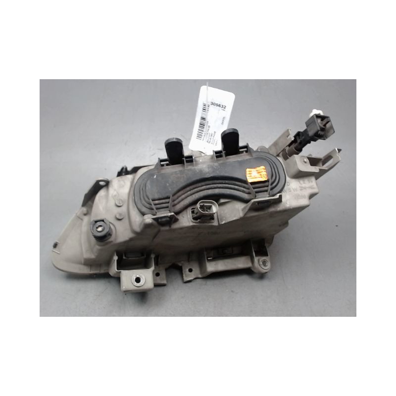 PHARE DROIT RENAULT LAGUNA -98