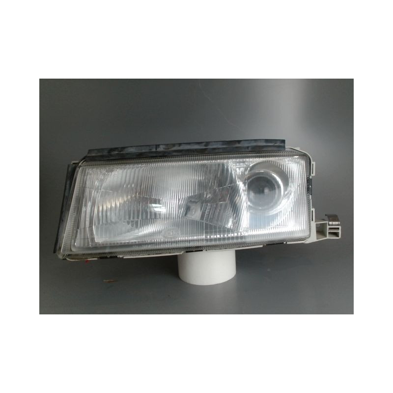 PHARE GAUCHE SKODA OCTAVIA 1 PHASE 1 GASOIL