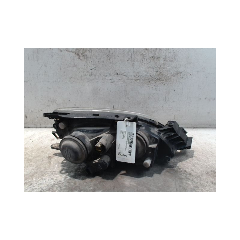 PHARE GAUCHE TOYOTA AVENSIS 2000-2003