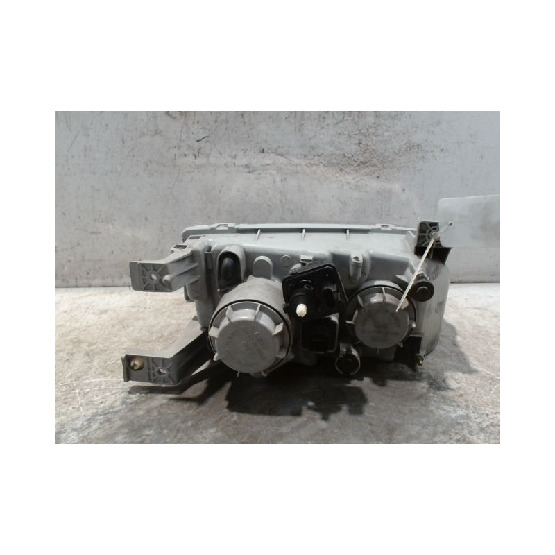 PHARE GAUCHE HYUNDAI TRAJET