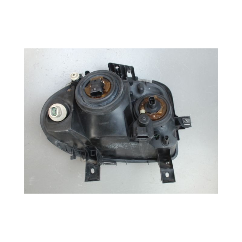 PHARE GAUCHE RENAULT CLIO