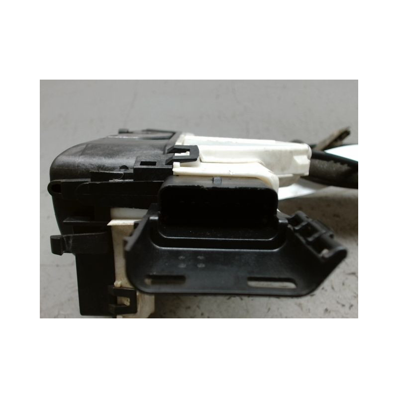 SYSTEME CONDAMNATION AVANT GAUCHE PEUGEOT 5008 2009-