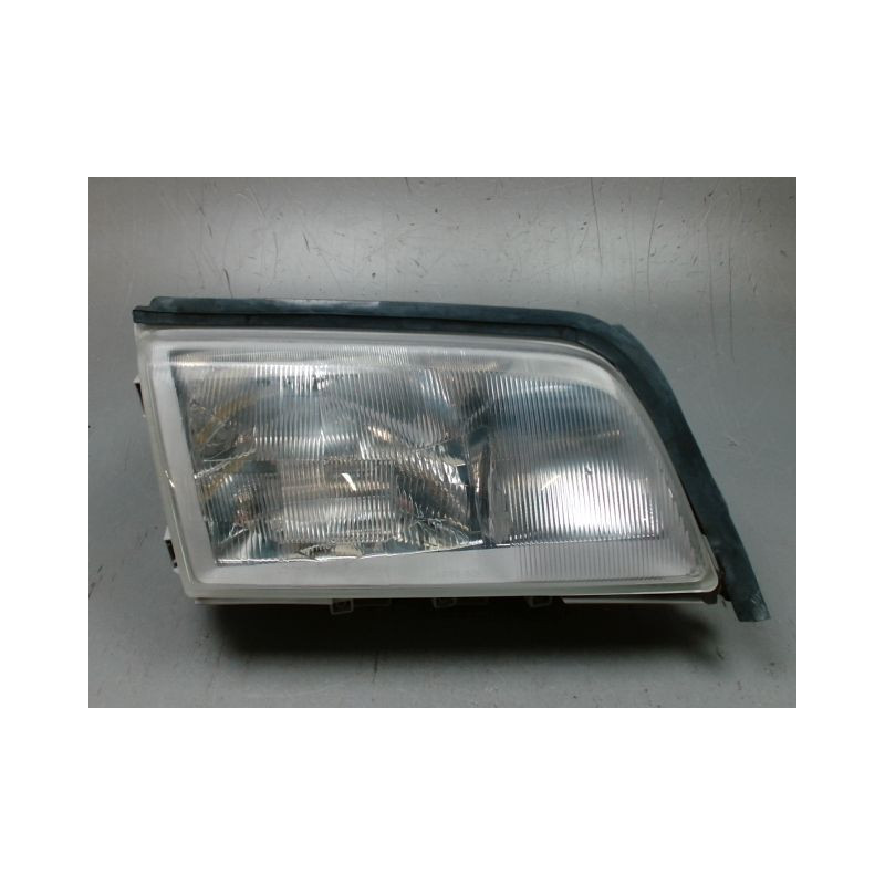 PHARE DROIT MERCEDES C220