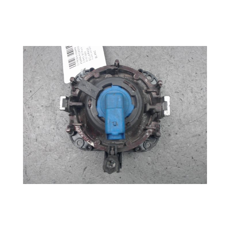PHARE ANTIBROUILLARD AVANT DROIT CITROEN XSARA PICASSO