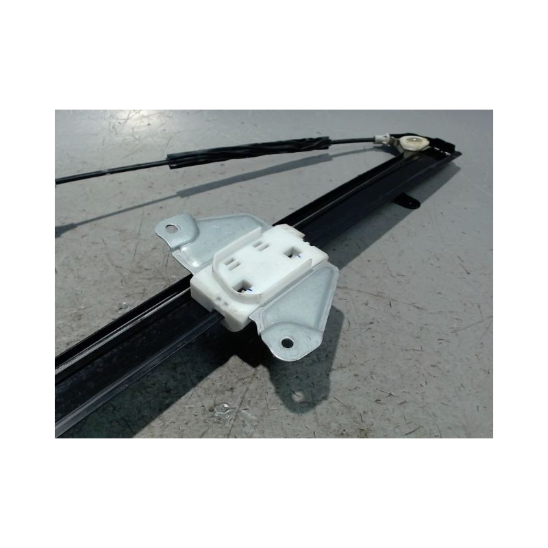 MECANISME+MOTEUR LEVE-GLACE AVANT DROIT NISSAN NV200