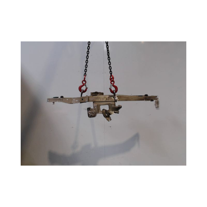 TRAVERSE SUPERIEURE ARMATURE AVANT NISSAN MICRA 2009-