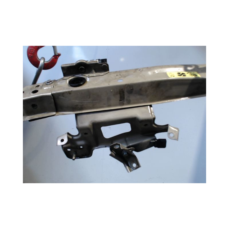 TRAVERSE SUPERIEURE ARMATURE AVANT NISSAN MICRA 2009-
