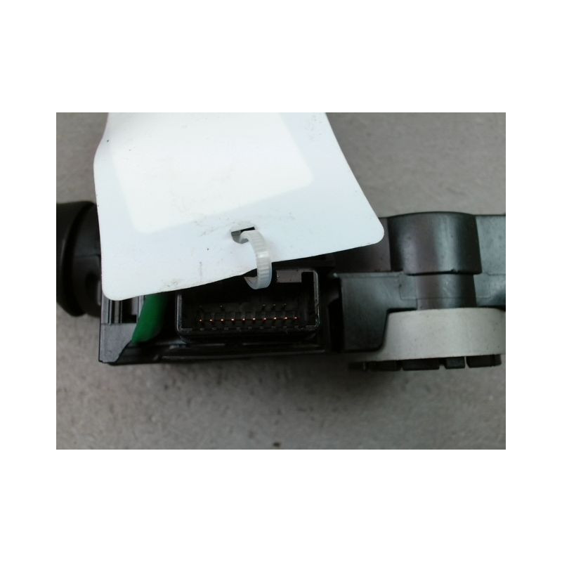 COMMANDE ECLAIRAGE TOYOTA YARIS 2005-