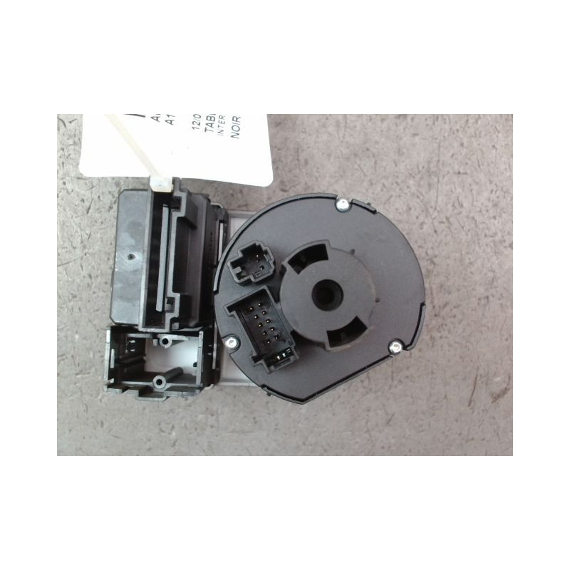 INTERIEUR COMMANDE PHARES AUDI A1 Phase 1 (8X) 2010-2015