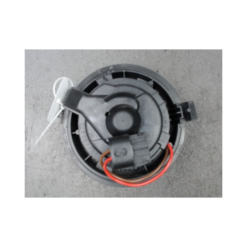 MOTEUR VENTILATEUR CHAUFFAGE DACIA SANDERO