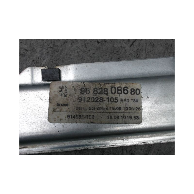 MECANISME+MOTEUR LEVE-GLACE ARRIERE DROIT PEUGEOT 3008 2009-