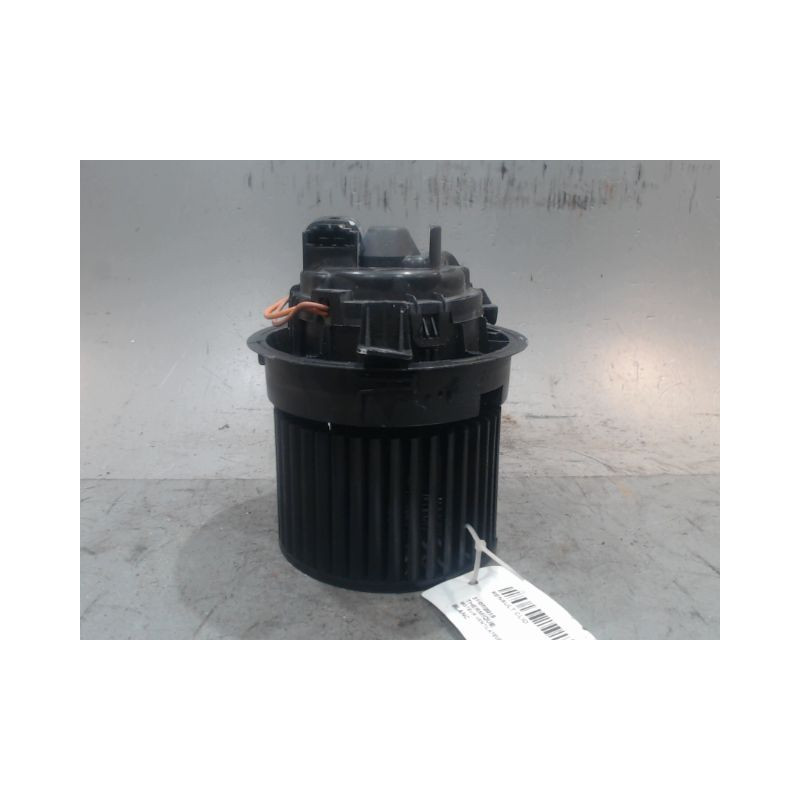 MOTEUR VENTILATEUR CHAUFFAGE RENAULT CLIO