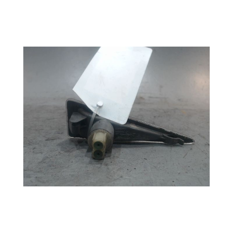 REPETITEUR AILE DROIT RENAULT MEGANE