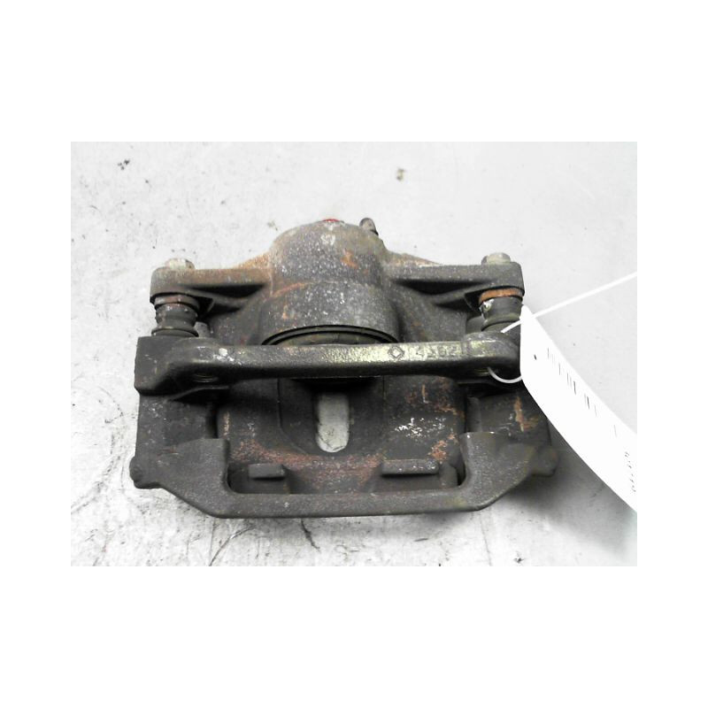 ETRIER DE FREIN AVANT DROIT TOYOTA YARIS