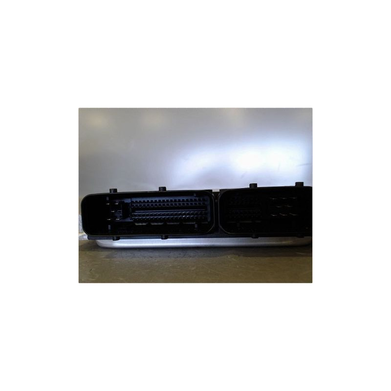 CALCULATEUR MOTEUR VOLKSWAGEN PASSAT