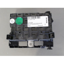 BOITE A FUSIBLES PEUGEOT 206