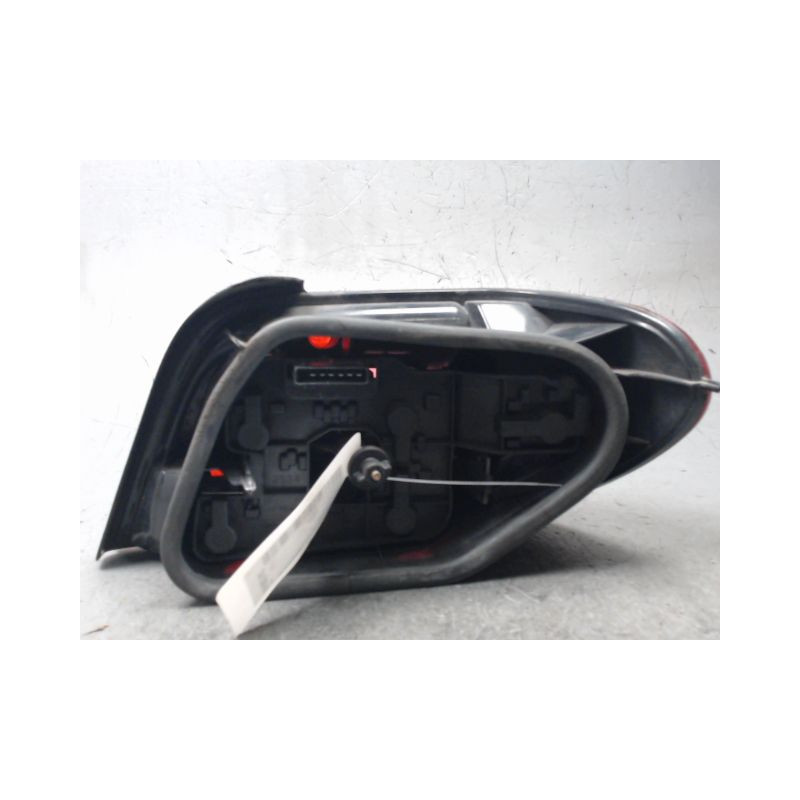FEU ARRIERE GAUCHE  CITROEN XSARA 2000-